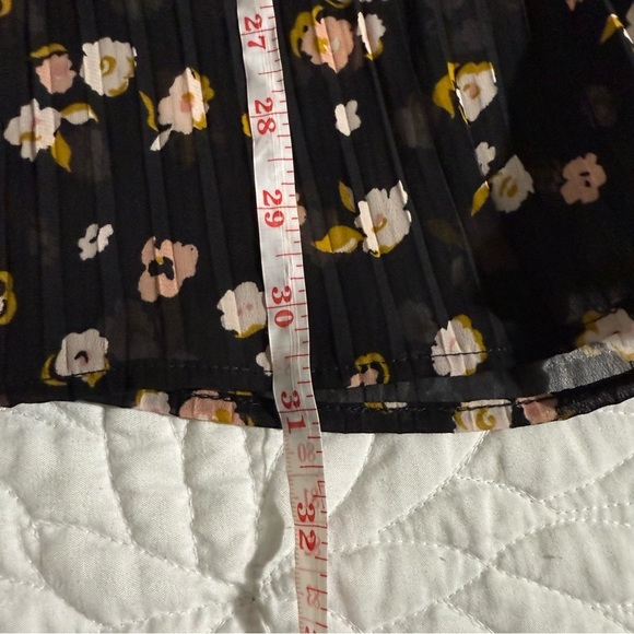 ASOS Black and White Relaxed Ruffled Blouse - Picture 7 of 10